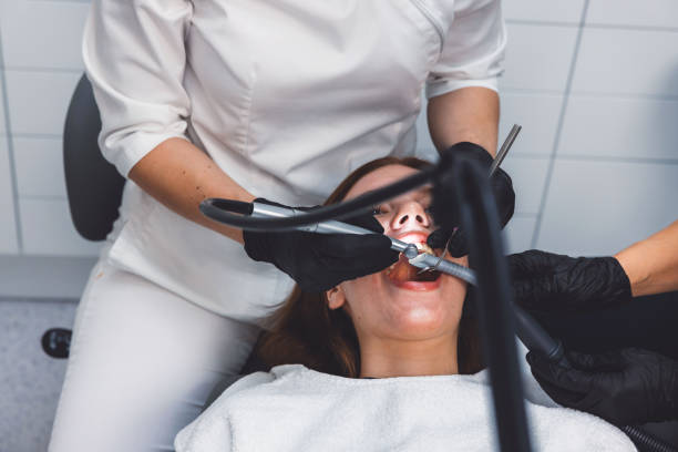 Best Broken or Cracked Tooth Emergency Dentist in York Harbor, ME